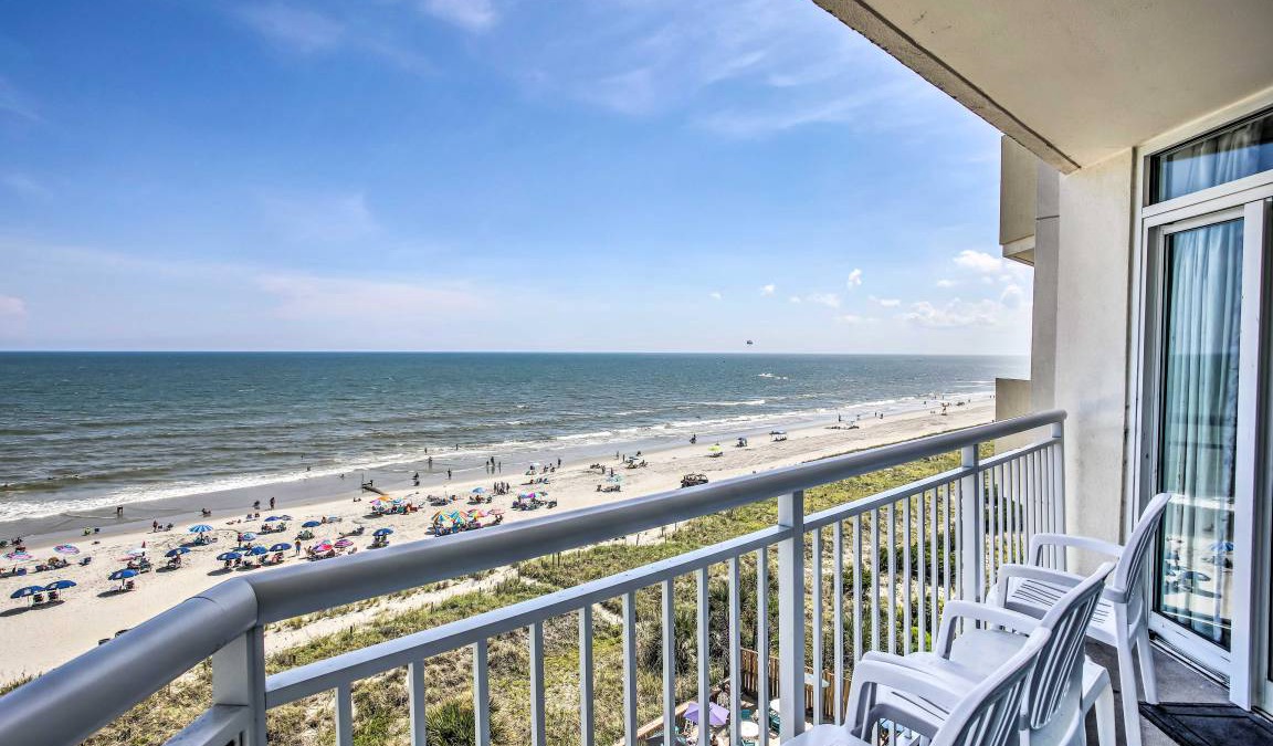 Crescent Beach Apartment | 111 m² Apartment ∙ 3 bedrooms ∙ 10 guests