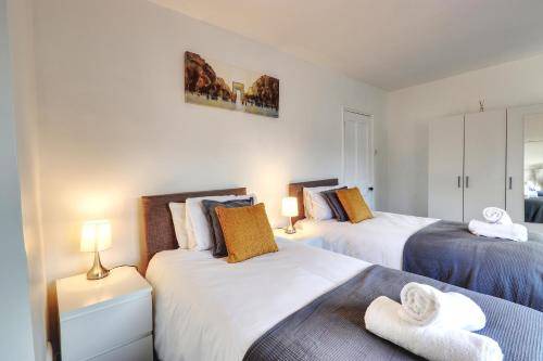 Burnt Oak House | 111 m² House ∙ 2 bedrooms ∙ 6 guests