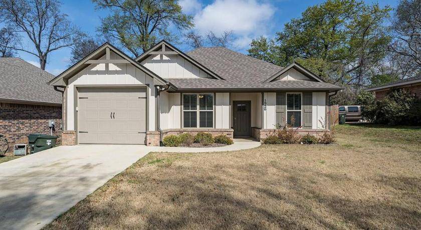 Tyler House | 111 m² House ∙ 3 bedrooms ∙ 6 guests