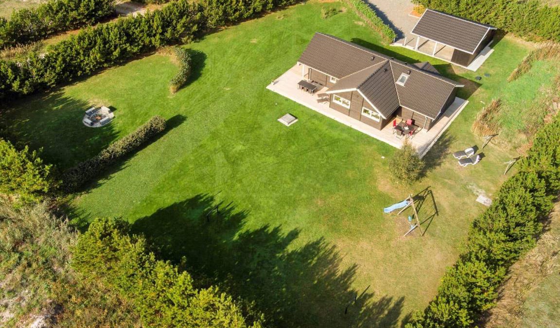 Bratten Strand House | 111 m² House ∙ 4 bedrooms ∙ 8 guests