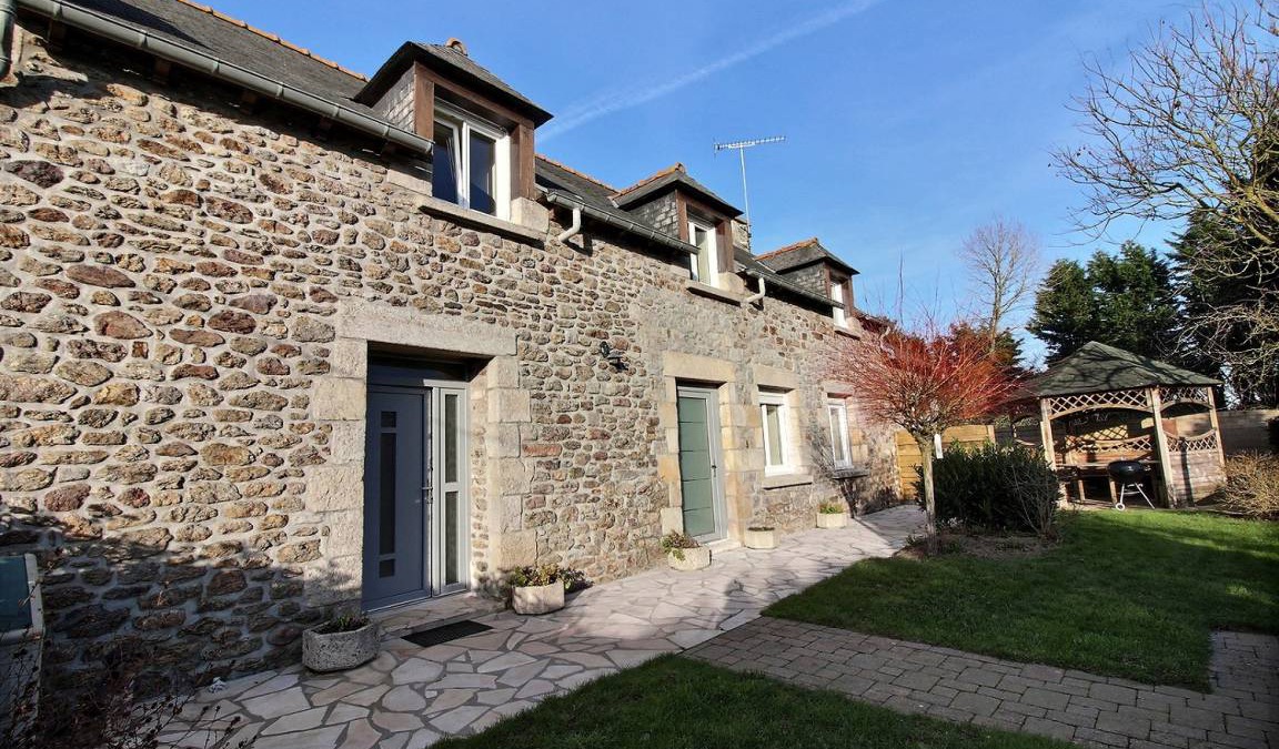 Saint-Igneuc House | 112 m² Gîte ∙ 3 bedrooms ∙ 6 guests