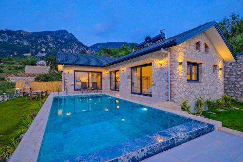 Yakakoy Villa | 115 m² Villa ∙ 2 bedrooms ∙ 5 guests