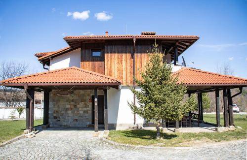 Oreshak House | 116 m² House ∙ 3 bedrooms ∙ 8 guests