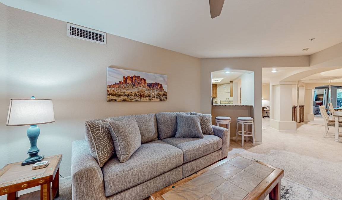 South Scottsdale Condo | 117 m² Condo ∙ 2 bedrooms ∙ 4 guests