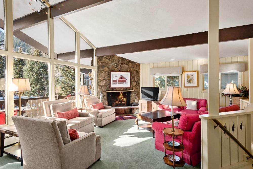 Aspen House | 118 E. Bleeker Street Home, Large, Two-Level Home/Duplex with Private Deck & On-Site Parking