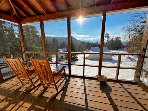 Sugar Hill Ski Chalet | 11G Quintessential New Engalnd Cottage with Fantastic Views!