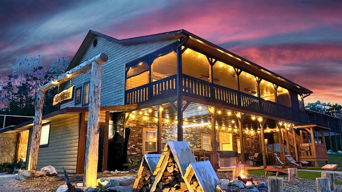 La Follette Cabin | 12 bdrm covered dock, hot tub, cwby pool, sleeps 46, “Mountain Ridge”