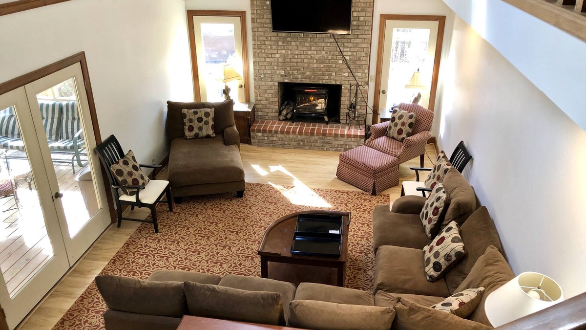 Lookout Mountain House | 12 bdrm~THE SHIRE~6miles Chatt.~🥇2Houses XL HOT TUB 1,000sqft deck