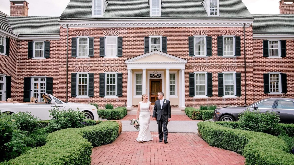 Chesapeake City House | 12 Bedroom Waterfront Historic 1920 Mansion! Pool, hot tub and 400 acres!
