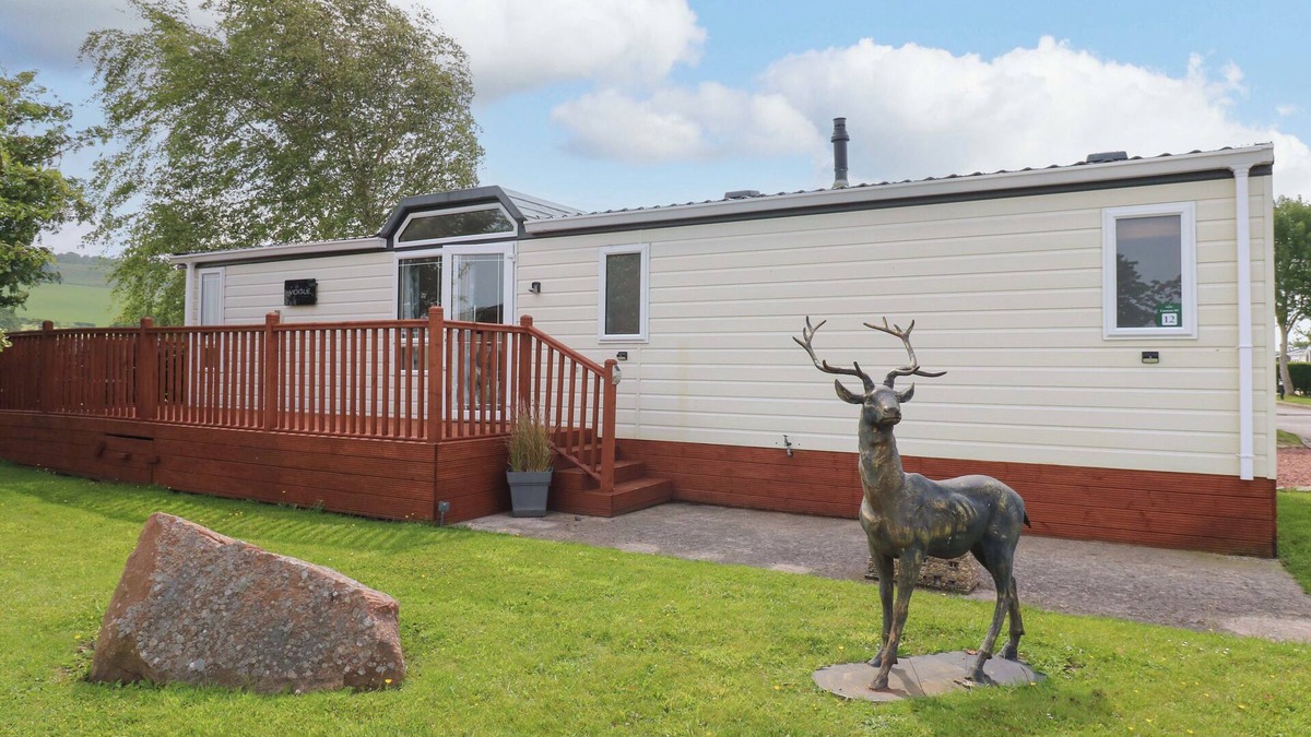 Welton Cottage | 12 FIELD VIEW, pet friendly, with a garden in Kirkoswald