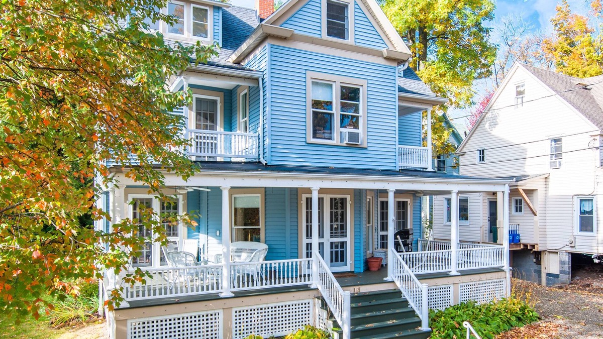 Chautauqua House | 12 Hurst - Chautauqua Charmer