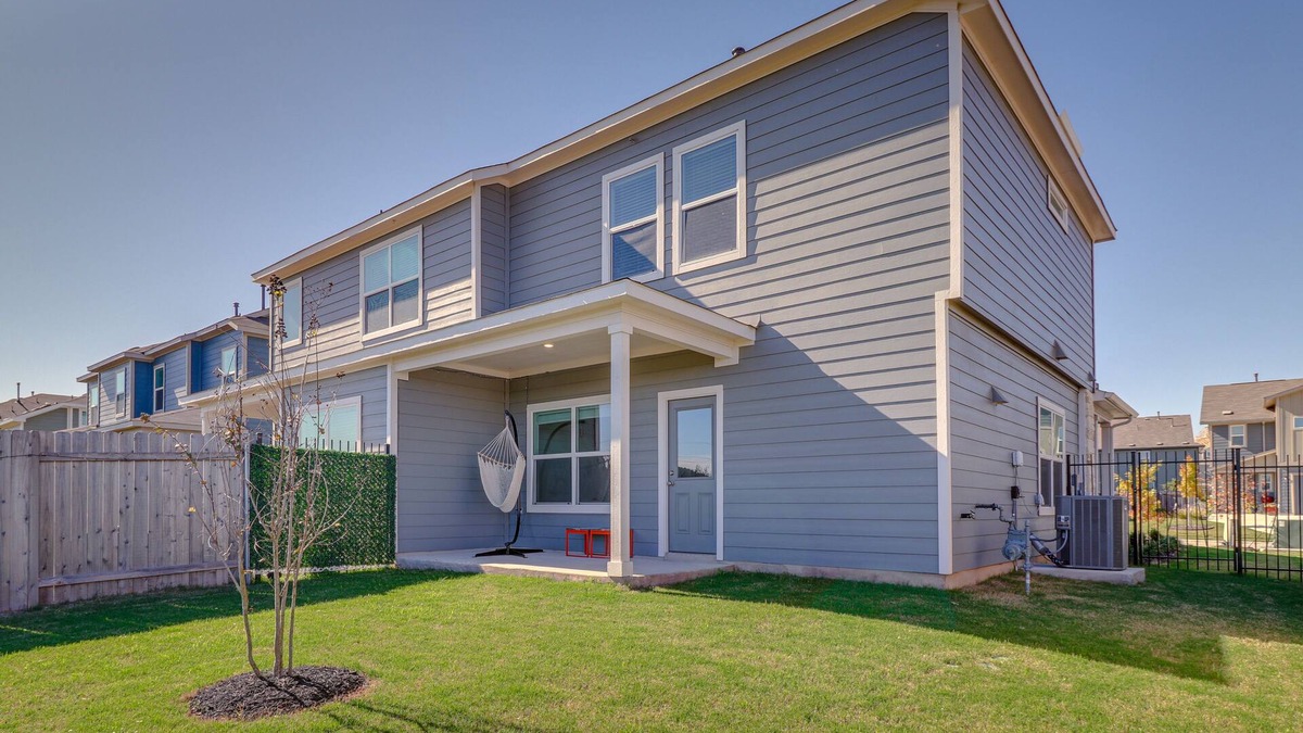 Stony Ridge North House | 12 Mi to Dtwn Austin: Quiet Home w/Patio & Yard