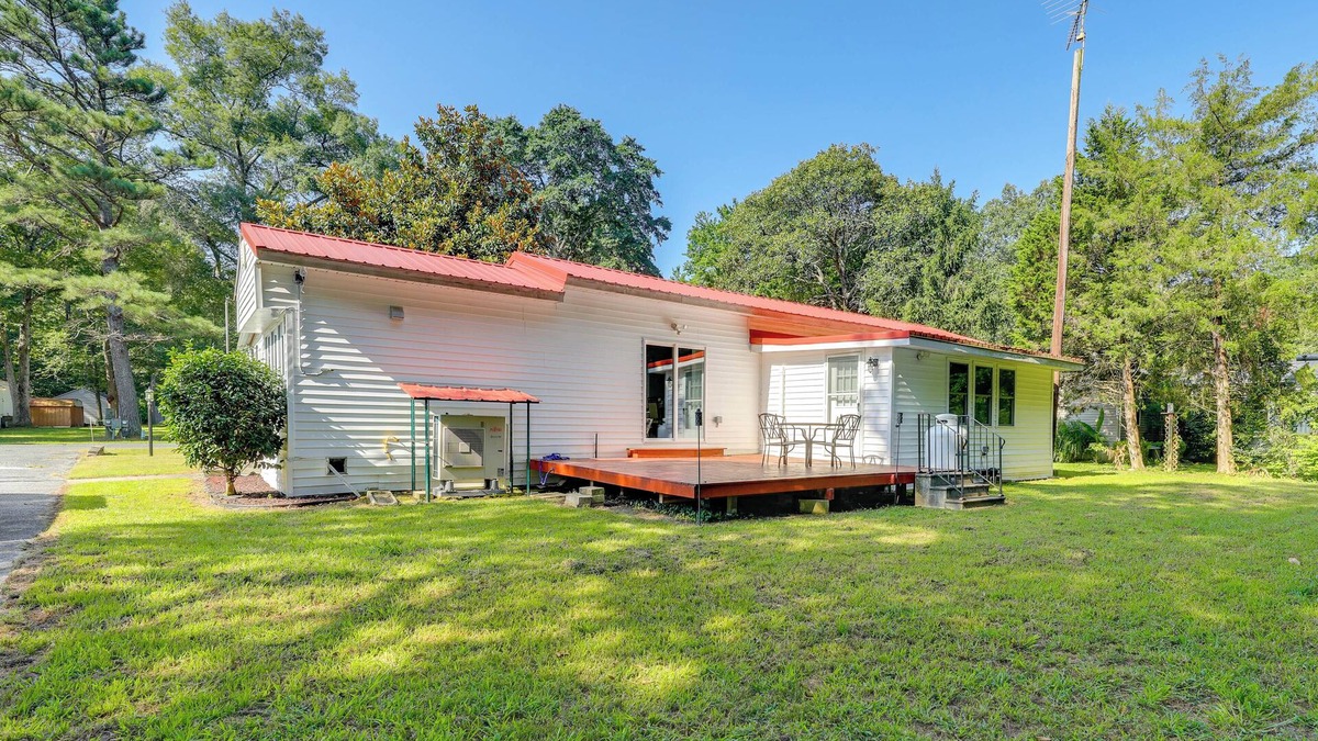 Georgetown House | 12 Mi to Dtwn Lewes & Beach: Delaware Home w/Deck