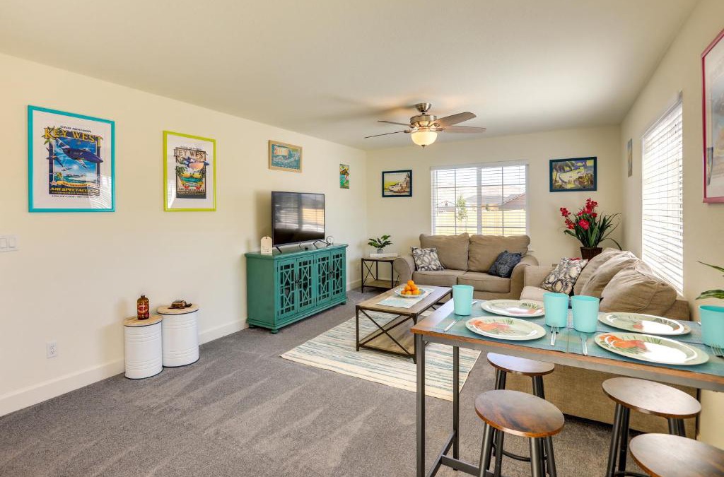 Spanish Springs Apartment | 12 Mi to Reno Hot Tub Haven in Sparks!