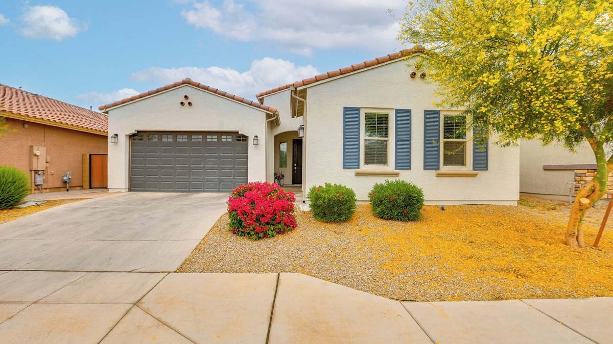 Sunset Farms Apartment | 12 Mi to Westgate: Pet-Friendly Home in Tolleson