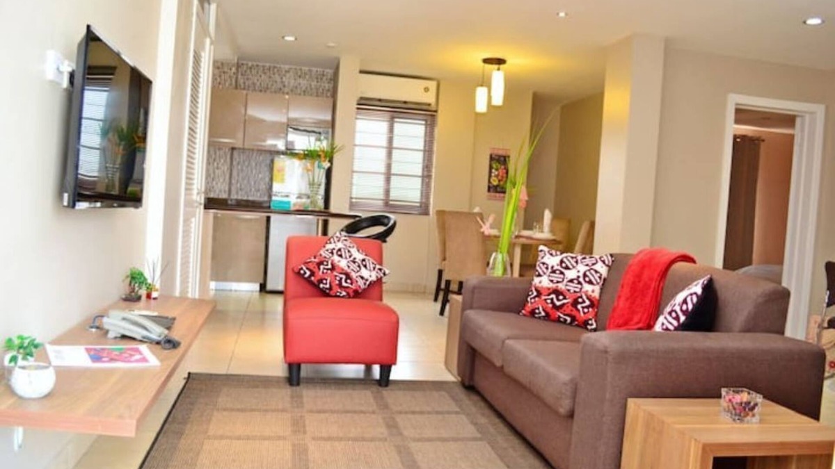 Kokomlemle Apartment | 12 Minutes from Kwame Nkrumah Memorial Park 2BDR apartment/2.5 Bathrooms