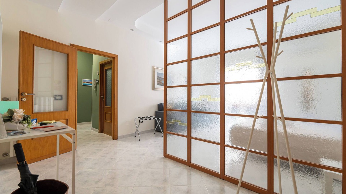 Bagnoli Apartment | 12 minutes from the historic center. 4 Bed 2 Room Apartment Maradona Stadium