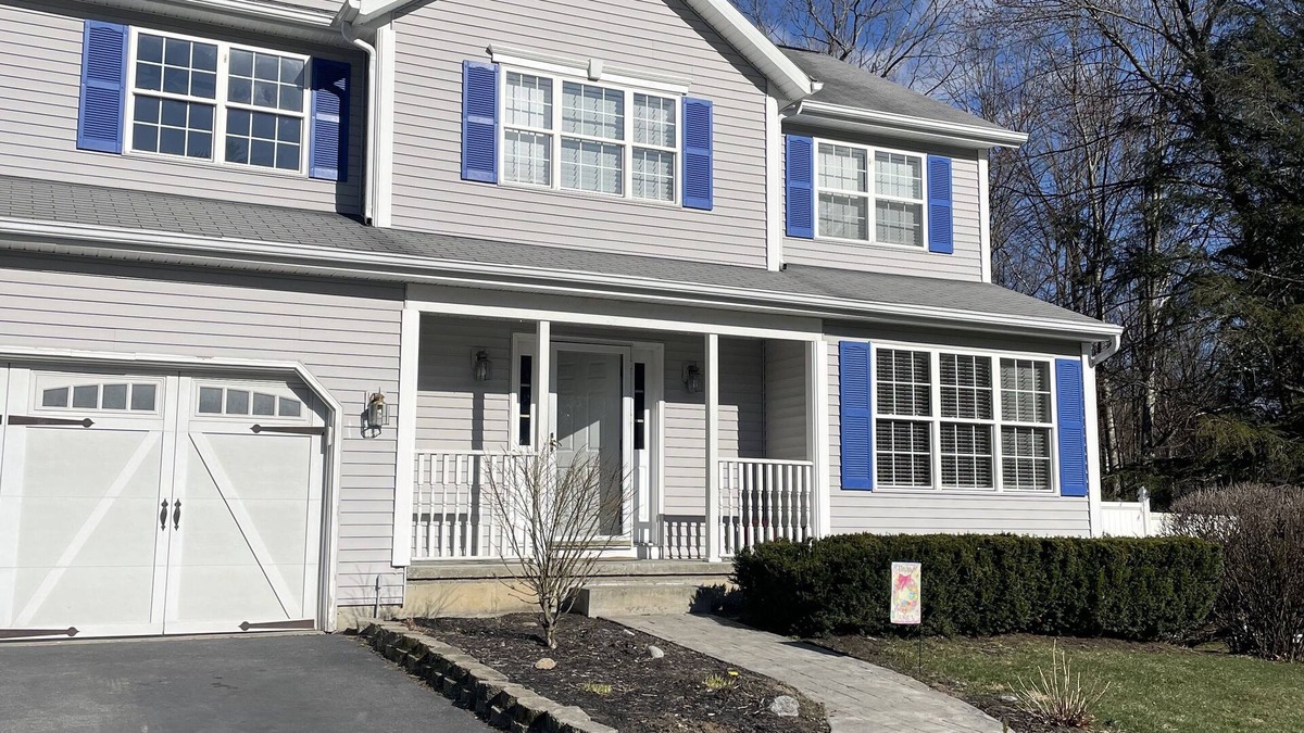 Gansevoort House | 12 minutes to Saratoga Springs, easy drive to Lake George,