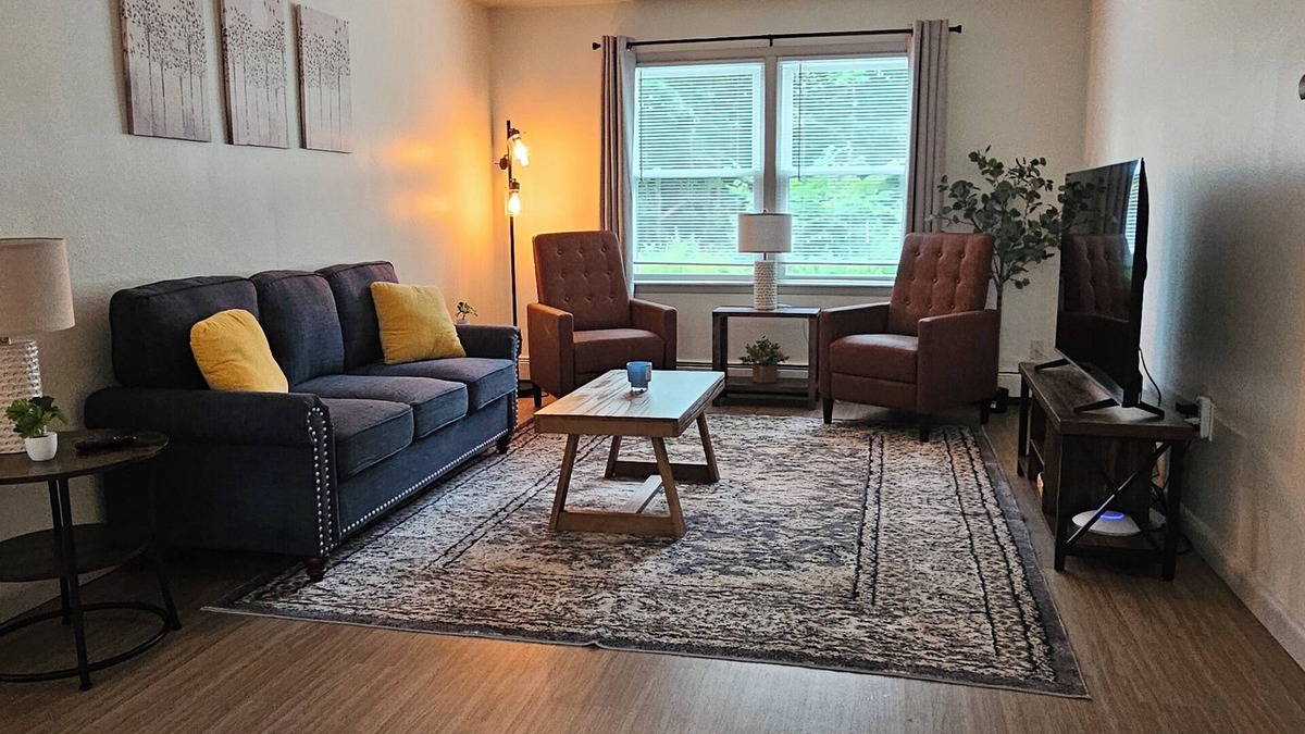 Niles Apartment | 12-On-North - Unit 528 #1