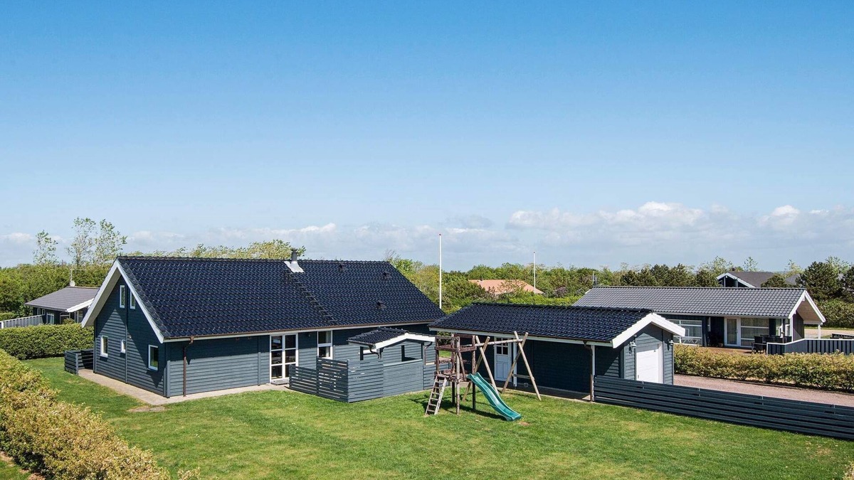 Skaven Strand House | 12 person holiday home in Tarm-By Traum