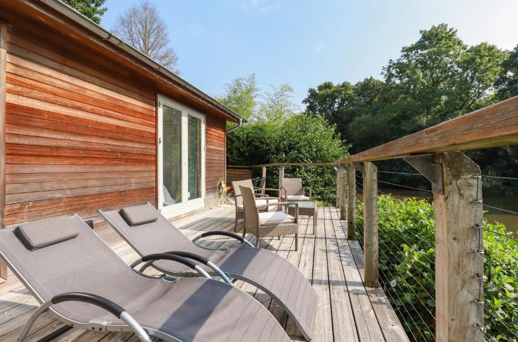 Looe House | 12 Water's Edge