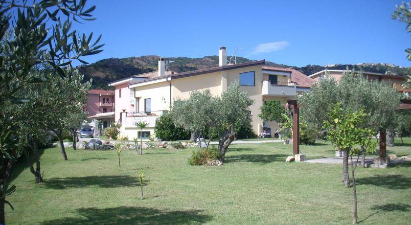 Montepaone Lido Apartment | 120 m² Apartment ∙ 2 bedrooms ∙ 6 guests