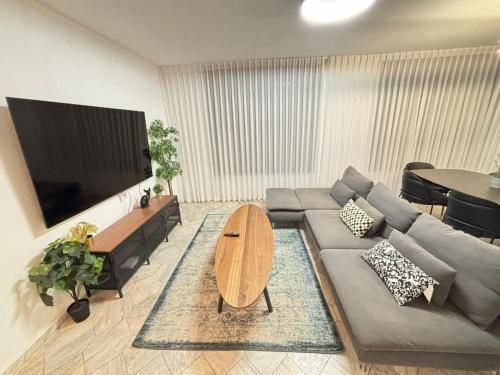 Ra'ananna Apartment | 120 m² Apartment ∙ 3 bedrooms ∙ 8 guests