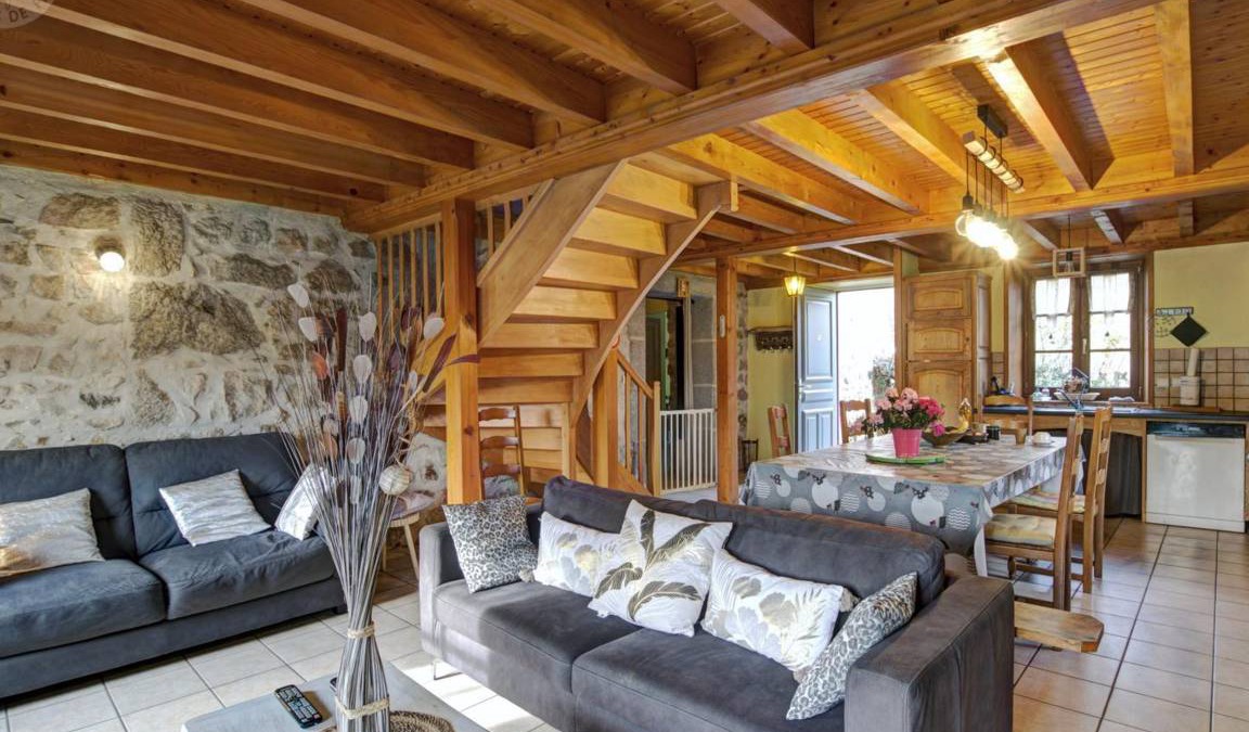 Perigneux Cottage | 120 m² Cabin ∙ 3 bedrooms ∙ 6 guests