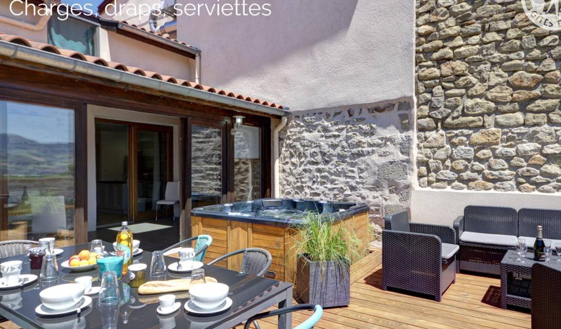 Cellieu Cottage | 120 m² Cabin ∙ 3 bedrooms ∙ 6 guests