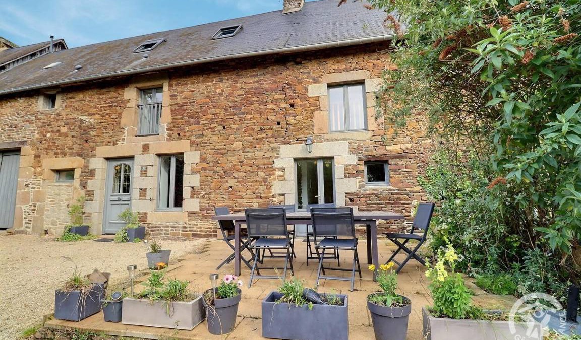 Sougeal House | 120 m² Gîte ∙ 3 bedrooms ∙ 6 guests