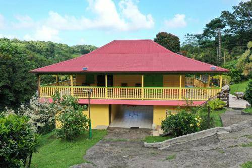 Gros-Morne House | 120 m² House ∙ 2 bedrooms ∙ 4 guests