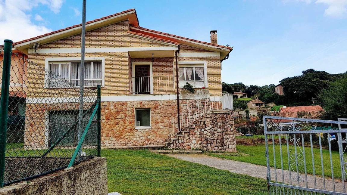 Niembro House | 120 m² House ∙ 3 bedrooms ∙ 6 guests