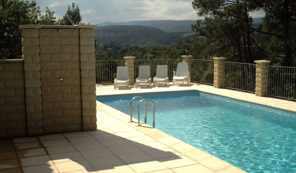 Chassagnes House | 120 m² House ∙ 4 bedrooms ∙ 12 guests