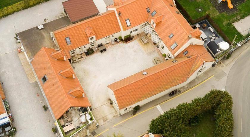 Escalles House | 120 m² House ∙ 4 bedrooms ∙ 11 guests