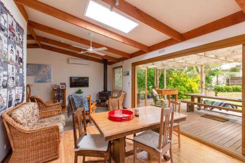 Merricks Beach House | 120 m² House ∙ 3 bedrooms ∙ 8 guests