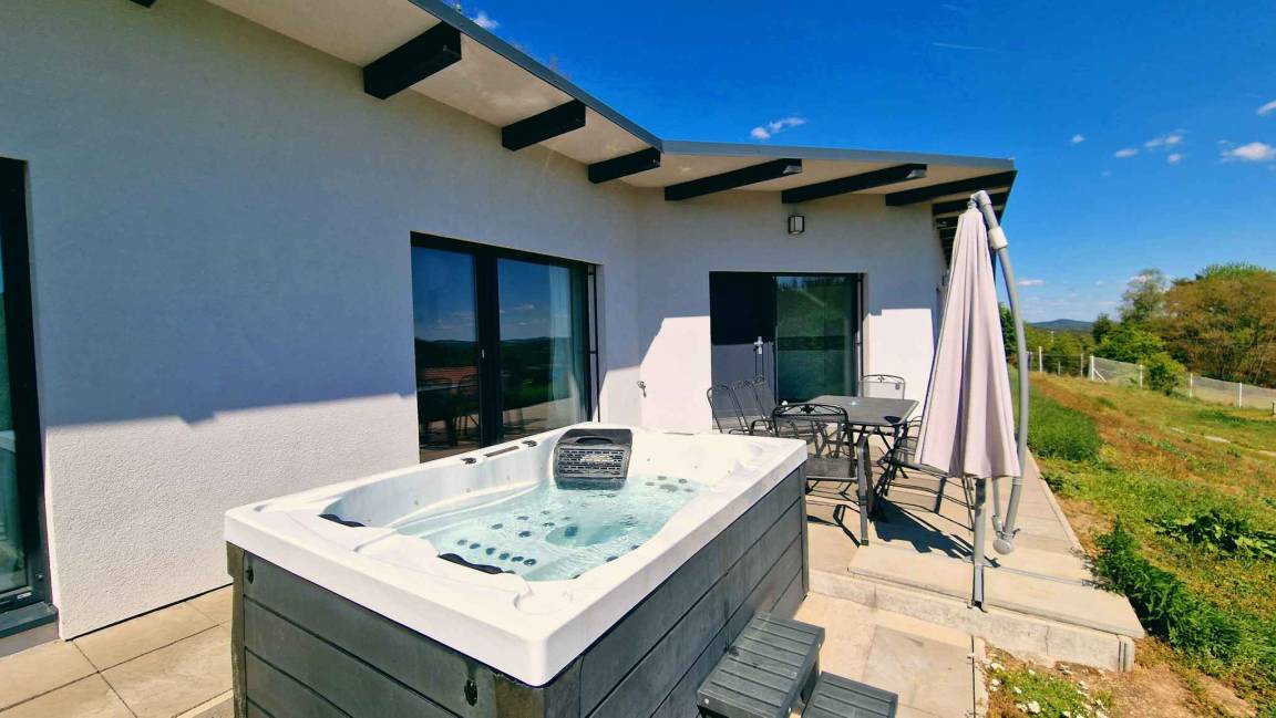 Necin Villa | 120 m² Villa ∙ 3 bedrooms ∙ 7 guests