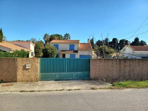 Saint-Esteve Villa | 120 m² Villa ∙ 3 bedrooms ∙ 6 guests