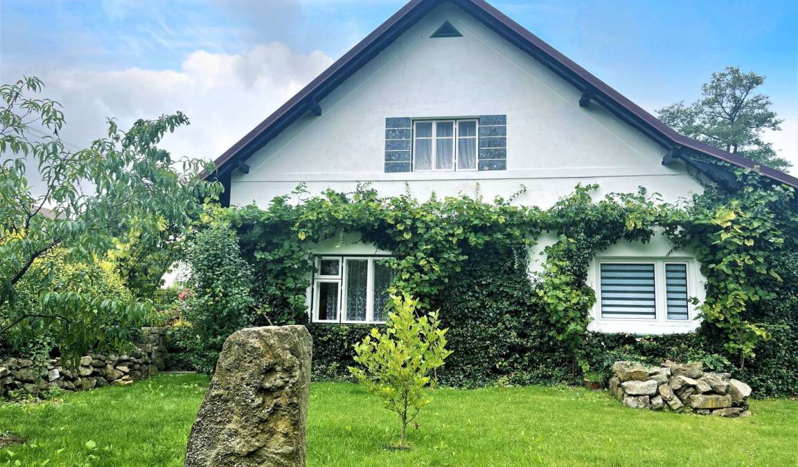 Kvasiny Villa | 120 m² Villa ∙ 4 bedrooms ∙ 10 guests