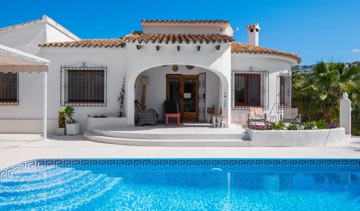 Arnella Villa | 120 m² Villa ∙ 5 bedrooms ∙ 10 guests
