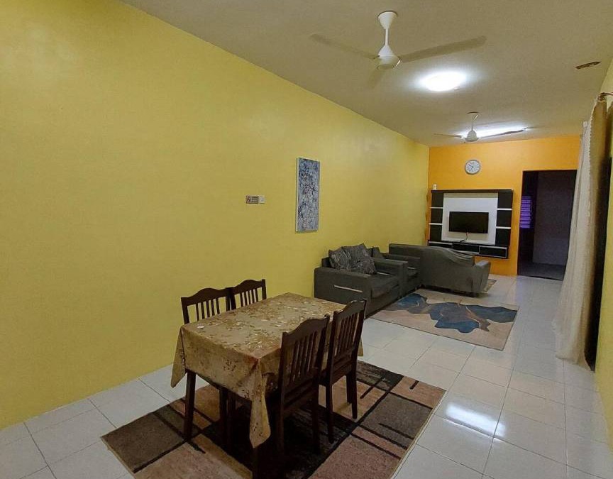 Jerantut House | 1200 m² House ∙ 4 bedrooms ∙ 9 guests