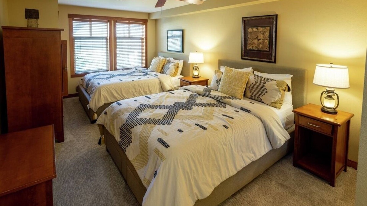 Salt Lake Mountain Resorts Apartment | 1205B - Double Queen Standard Eagle Springs West by RedAwning