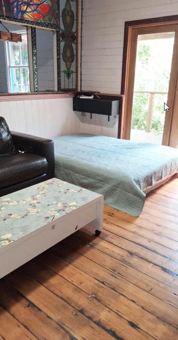 South Lismore House | 120yr old house by the river