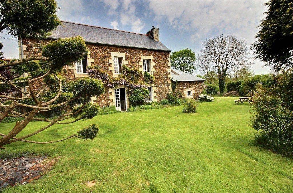 Gommenec'h House | 122 m² Gîte ∙ 3 bedrooms ∙ 6 guests