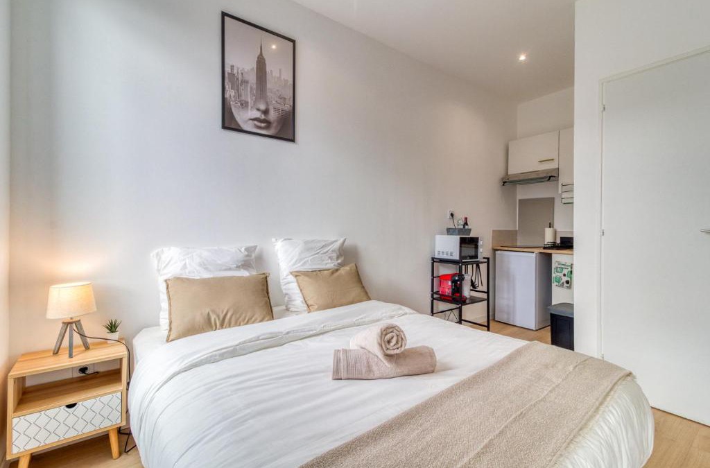 Cambrai Apartment | 1225Location