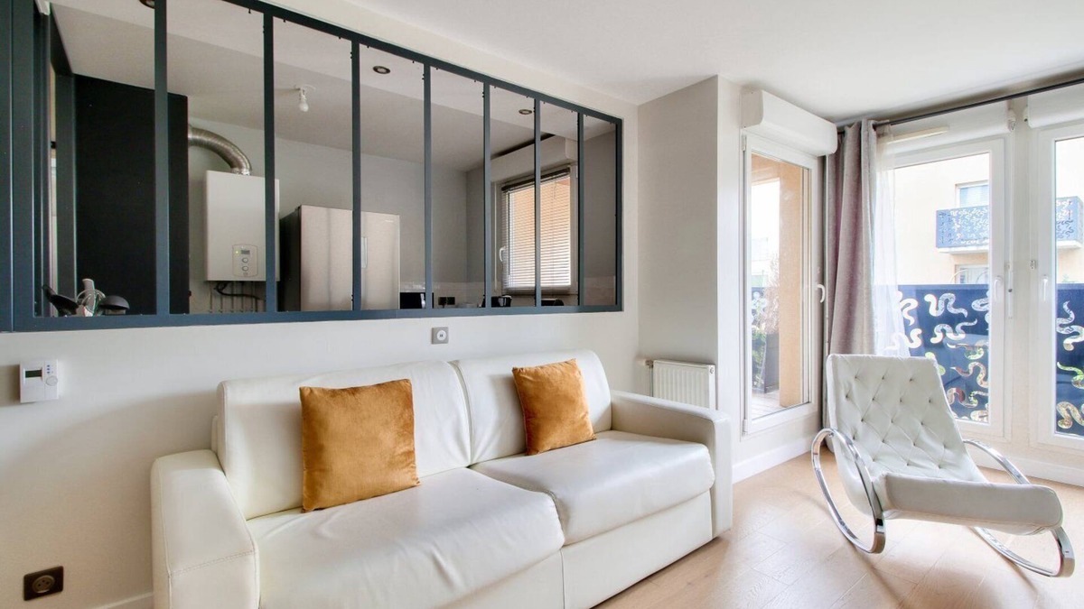 Montevrain Apartment | 123home- Suite & spa XL