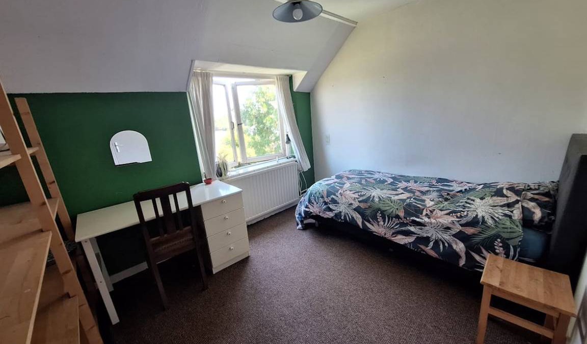 Ijsselmonde Resort | 124 m² Private room ∙ 1 bedroom ∙ 4 guests