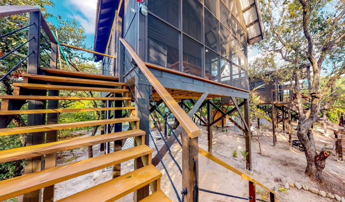 Surfside Cabin | 125 m² Cabin ∙ 3 bedrooms ∙ 12 guests