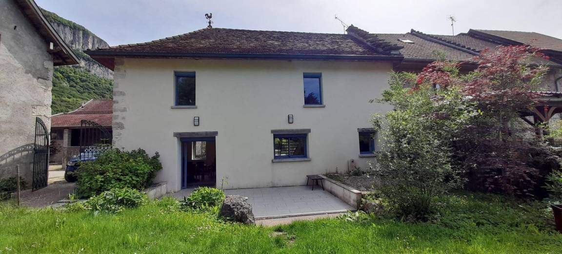 Champagneux House | 125 m² Gîte ∙ 3 bedrooms ∙ 7 guests