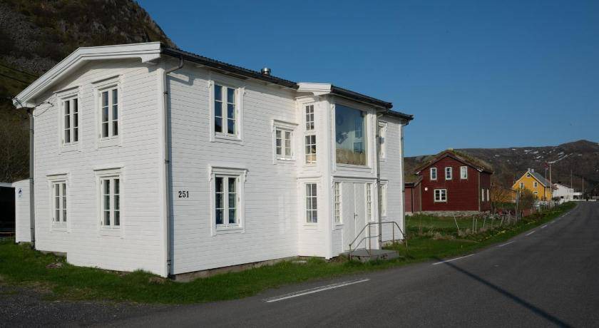 Andoy House | 125 m² House ∙ 3 bedrooms ∙ 6 guests