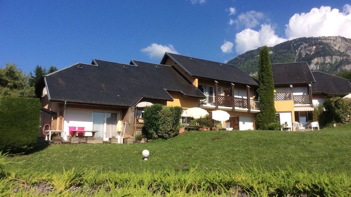 Pugny-Chatenod Apartment | 125 - T1 bis duplex - Pugny
